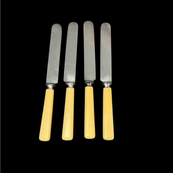*SOLD*Vintage Lot Landers Frary & Clark Aetna Works Butter KnifeSetof4 Bakelite? - Picture 3 of 9